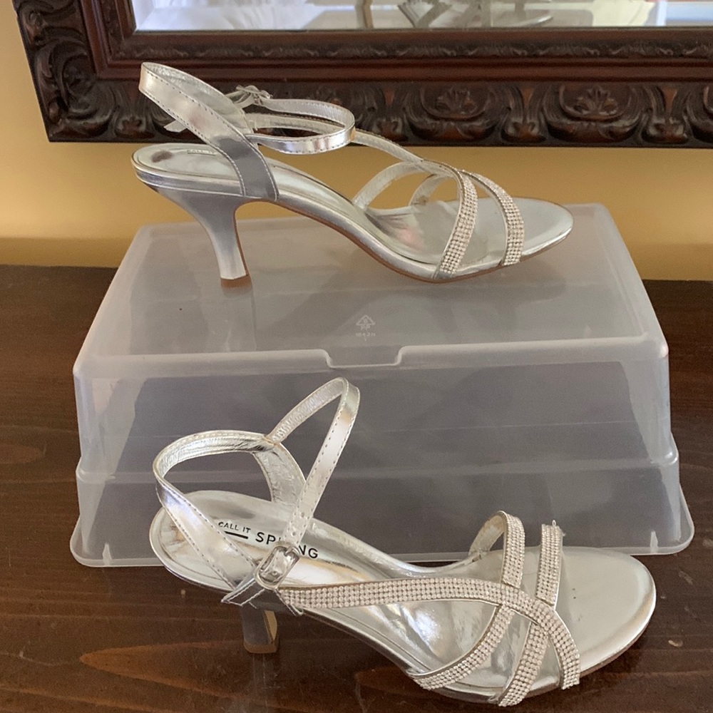 Ladies sandal